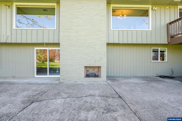 1047 Northview Ln NW, Albany, OR 97321