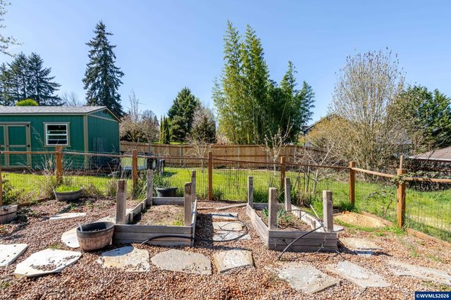 1047 Northview Ln NW, Albany, OR 97321