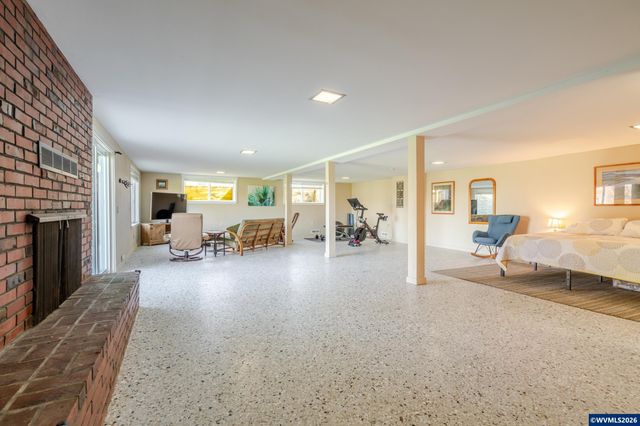 1047 Northview Ln NW, Albany, OR 97321