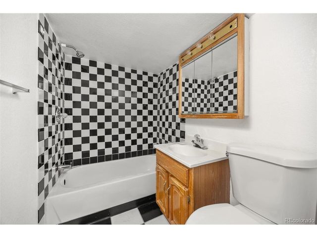 4301 Ceylon St, Denver, CO 80249