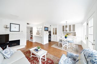 8944 Chatsworth Drive, Houston, TX 77024