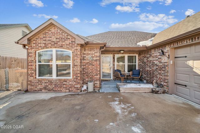 1506 W 11th Street, Grove, OK 74344