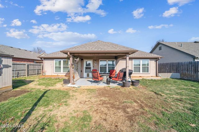 1506 W 11th Street, Grove, OK 74344