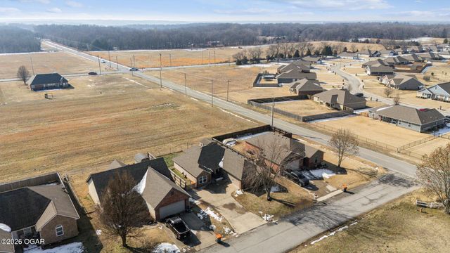 1506 W 11th Street, Grove, OK 74344