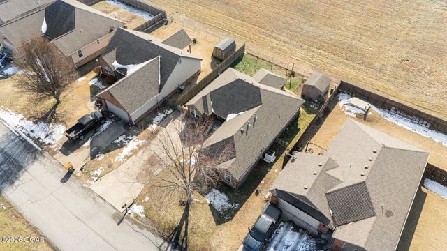 1506 W 11th Street, Grove, OK 74344