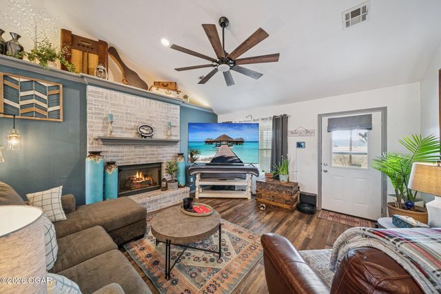 1506 W 11th Street, Grove, OK 74344