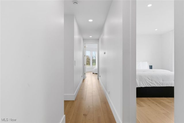 10311 Hunting Hills Avenue NE, Hartville, OH 44632