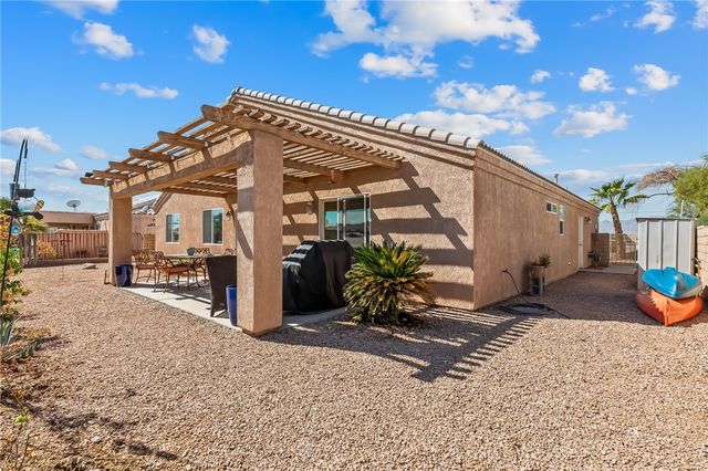 5590 S Wishing Well Drive, Fort Mohave, AZ 86426