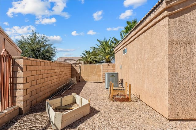 5590 S Wishing Well Drive, Fort Mohave, AZ 86426