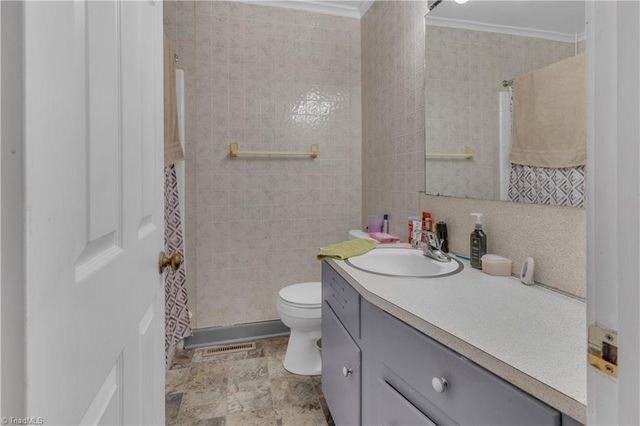 677 Kennedy Country Drive, Asheboro, NC 27205