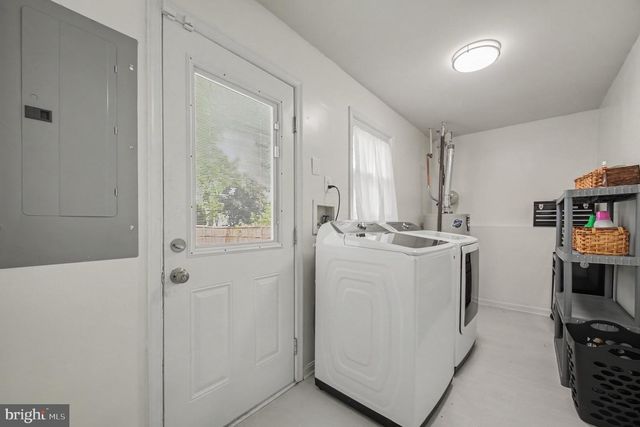 7511 DAUGHTRY DR, Fredericksburg, VA 22407