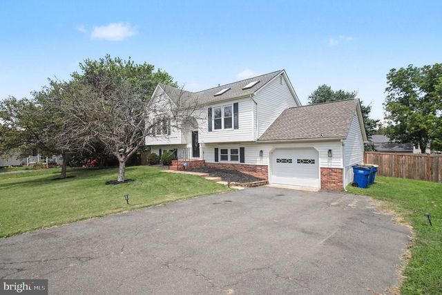 7511 DAUGHTRY DR, Fredericksburg, VA 22407