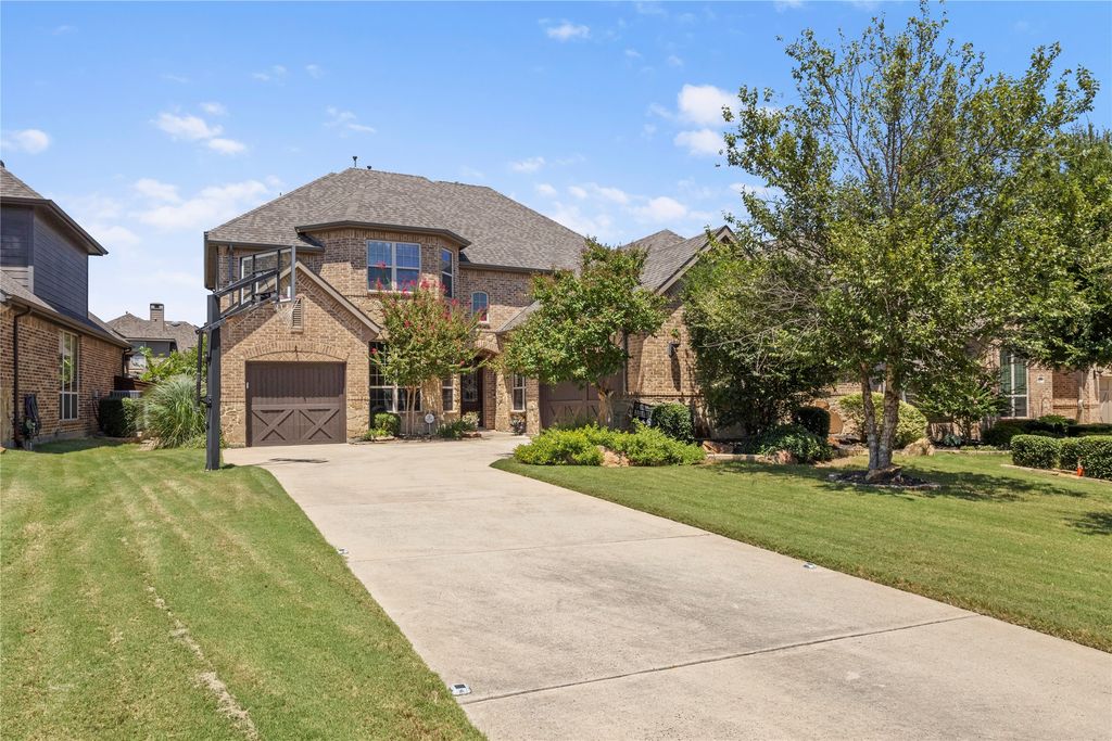1305 Foxglove Circle, Lantana, TX 76226