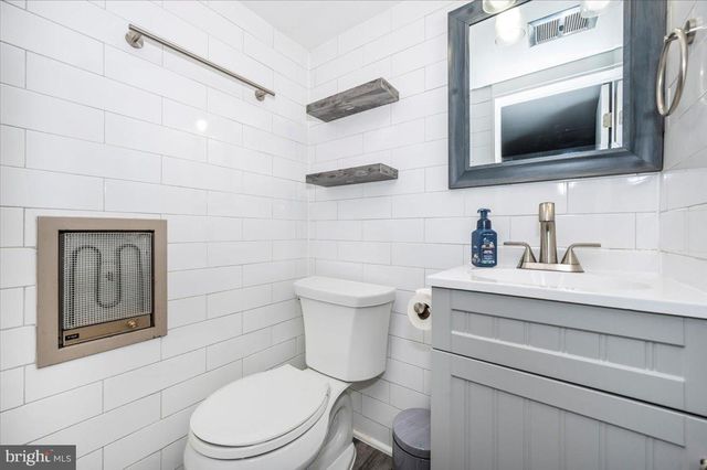 6015 KEYSER LN, Frederick, MD 21702