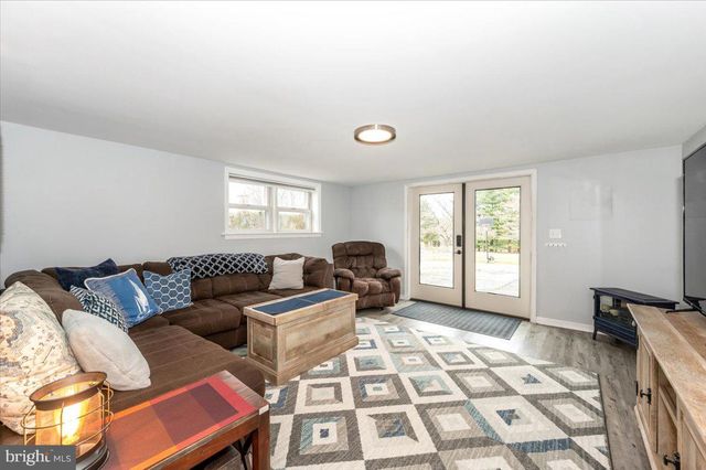 6015 KEYSER LN, Frederick, MD 21702