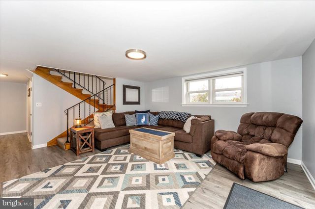 6015 KEYSER LN, Frederick, MD 21702