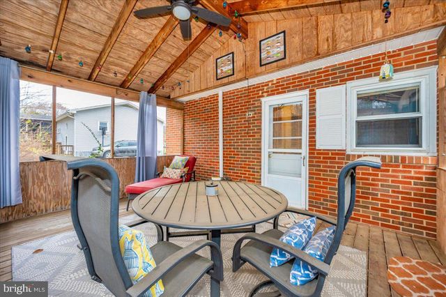 6015 KEYSER LN, Frederick, MD 21702