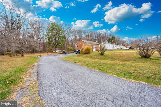 6015 KEYSER LN, Frederick, MD 21702