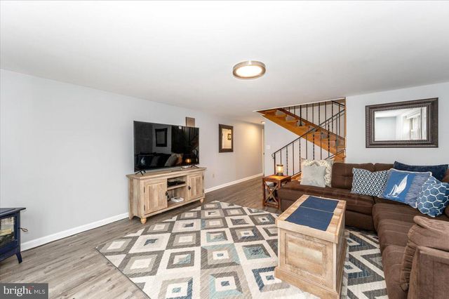 6015 KEYSER LN, Frederick, MD 21702