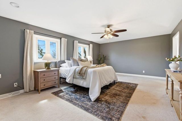 18760 Yorkshire LANE, Brookfield, WI 53045