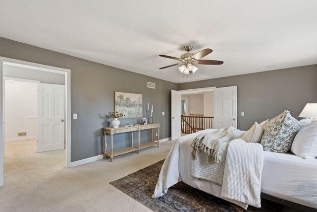 18760 Yorkshire LANE, Brookfield, WI 53045