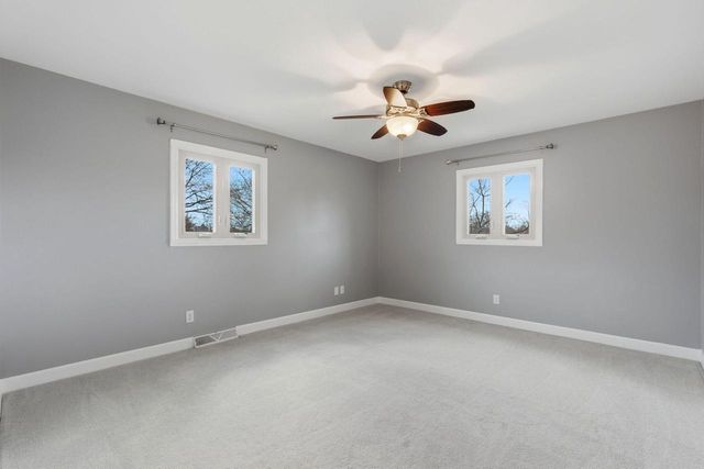 18760 Yorkshire LANE, Brookfield, WI 53045