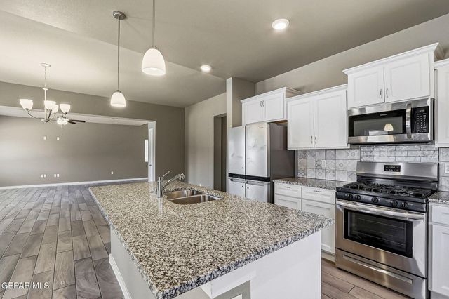 14724 TIERRA FORTALEZA Avenue, El Paso, TX 79938