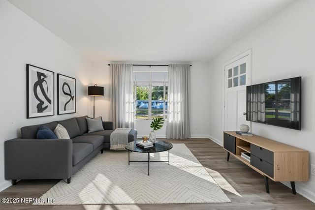 7825 TORY Place, Jacksonville, FL 32208