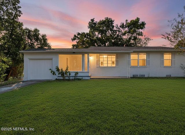 7825 TORY Place, Jacksonville, FL 32208