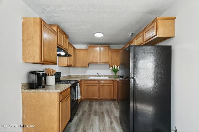 7825 TORY Place, Jacksonville, FL 32208