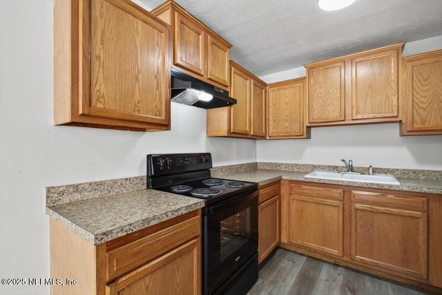 7825 TORY Place, Jacksonville, FL 32208