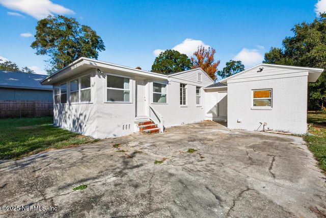 7825 TORY Place, Jacksonville, FL 32208