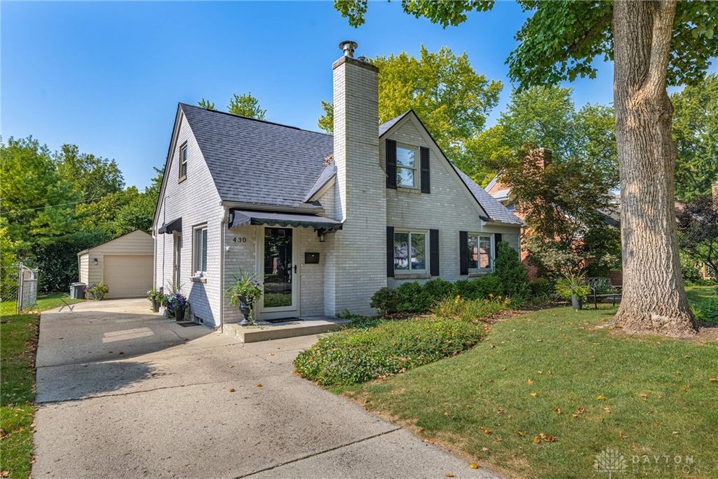 430 Forrer Boulevard, Oakwood, OH 45419