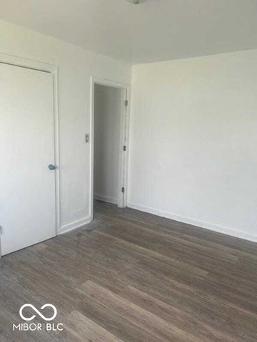 2238 Admiral Drive, Indianapolis, IN 46219