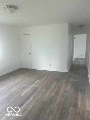 2238 Admiral Drive, Indianapolis, IN 46219