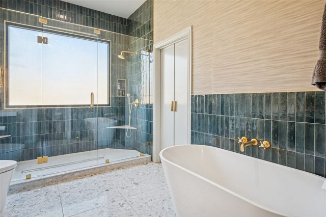 7215 Lavendale Circle, Dallas, TX 75230