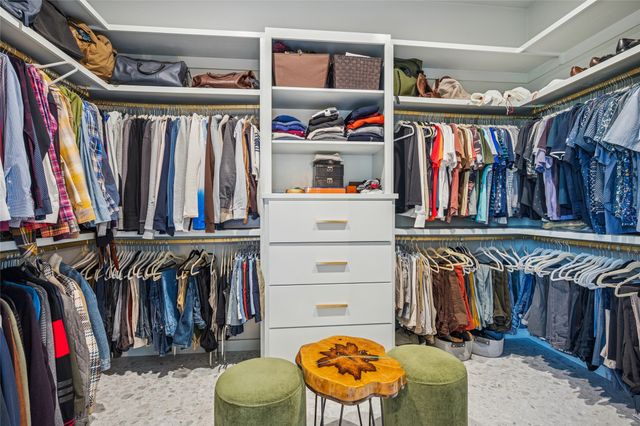 7215 Lavendale Circle, Dallas, TX 75230