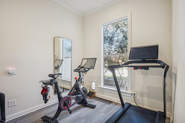 7215 Lavendale Circle, Dallas, TX 75230