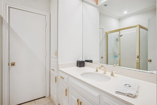 7215 Lavendale Circle, Dallas, TX 75230