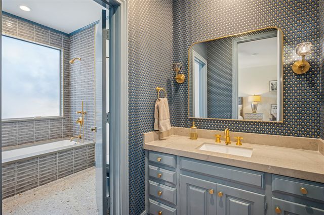 7215 Lavendale Circle, Dallas, TX 75230