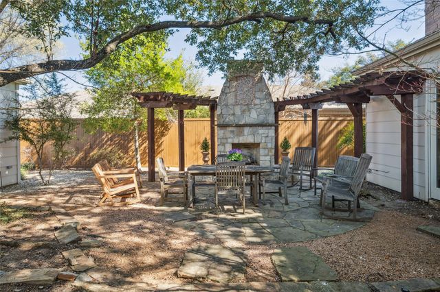 7215 Lavendale Circle, Dallas, TX 75230