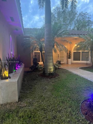 12520 Griffing Blvd, North Miami, FL 33161