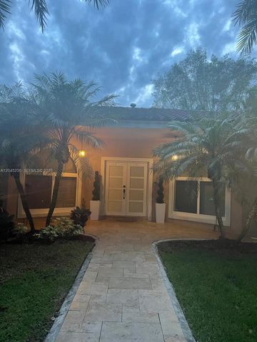 12520 Griffing Blvd, North Miami, FL 33161