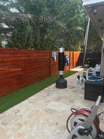 12520 Griffing Blvd, North Miami, FL 33161