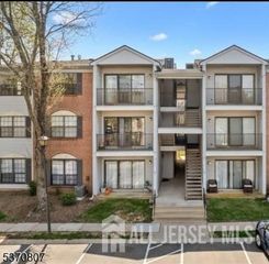 81 fisher Drive 81, Franklin Twsp, NJ 08823