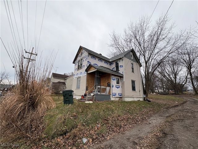 935 S Morgan Avenue, Alliance, OH 44601