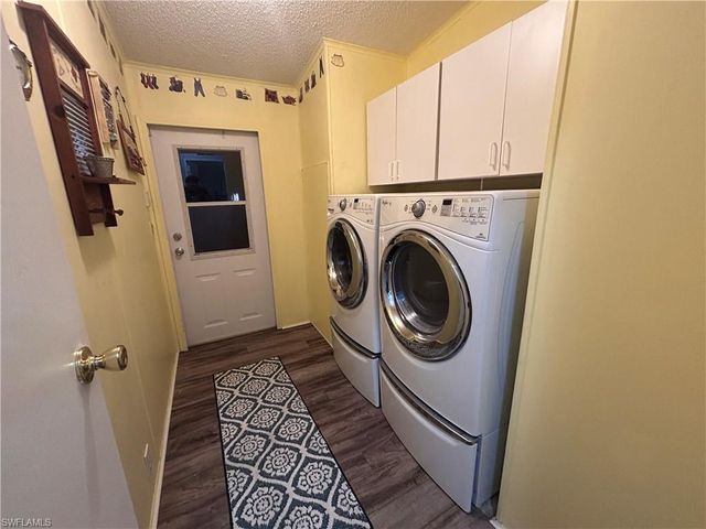 10561 Lake Loop RD 37M, North Fort Myers, FL 33903