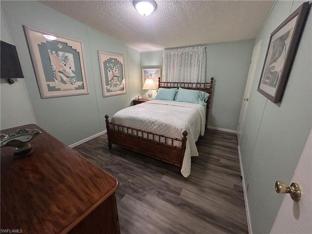 10561 Lake Loop RD 37M, North Fort Myers, FL 33903
