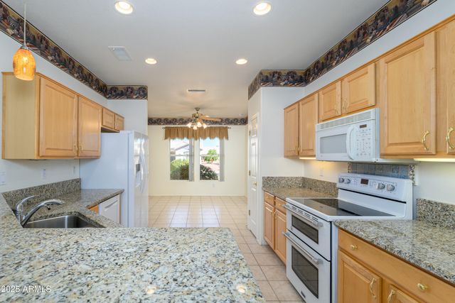 12903 W CARAWAY Drive, Sun City West, AZ 85375