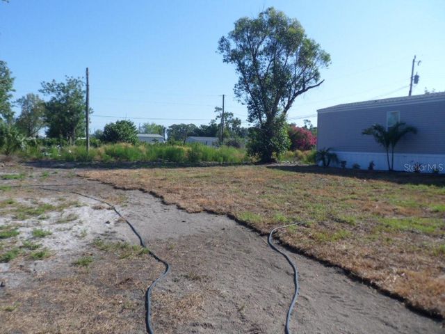 8405 EBSON DRIVE, North Fort Myers, FL 33917